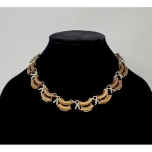 Vintage Signed Coro Brown Mocha Thermoset Lucite Gold Tone Choker Necklace 17"